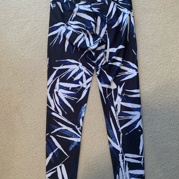 Fabletics matching set - Picture 5 of 8